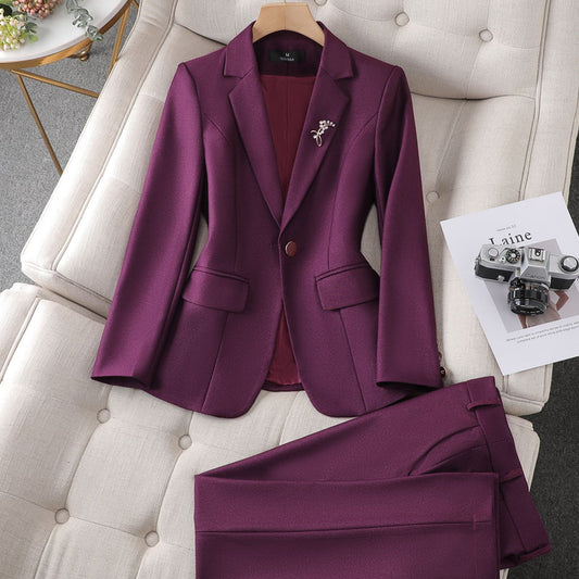 Ensemble Tailleur Femme chic et élégant